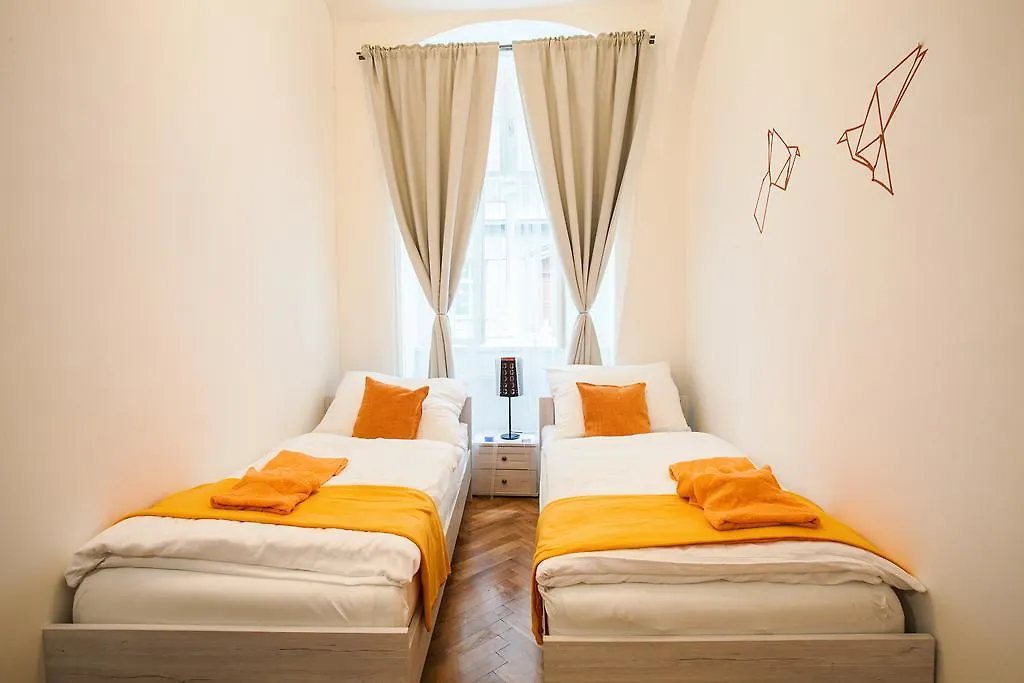 Πανσιόν Prague Eia Centre Apartments